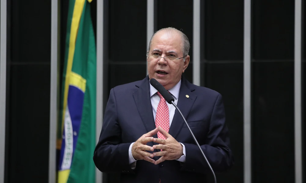 Comissão de Tributação e Finanças define relator do piso salarial e CFF convoca farmacêuticos à mobilização nacional